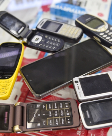 Dijital bağımlılığa, velilerden ‘tuşlu telefon’ tedbiri