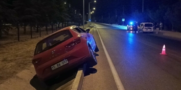 Refüje giren otomobilde 1 yaralı