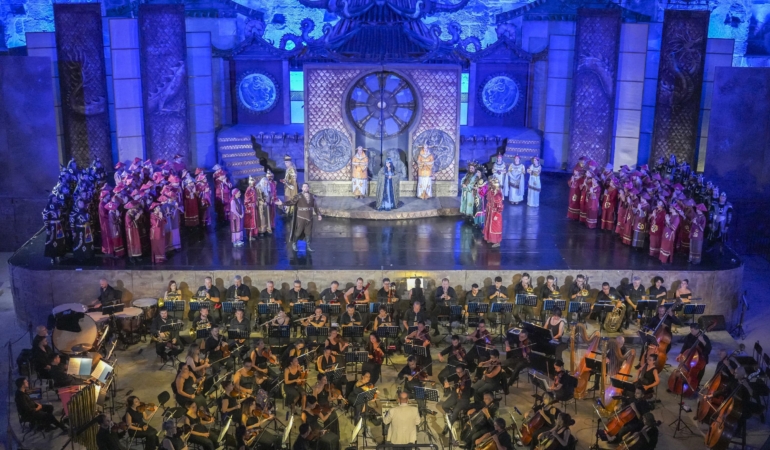 Aspendos Festivali’ne görkemli açılış