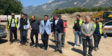 Atay Uslu, Elmalı- Finike yolunu inceledi