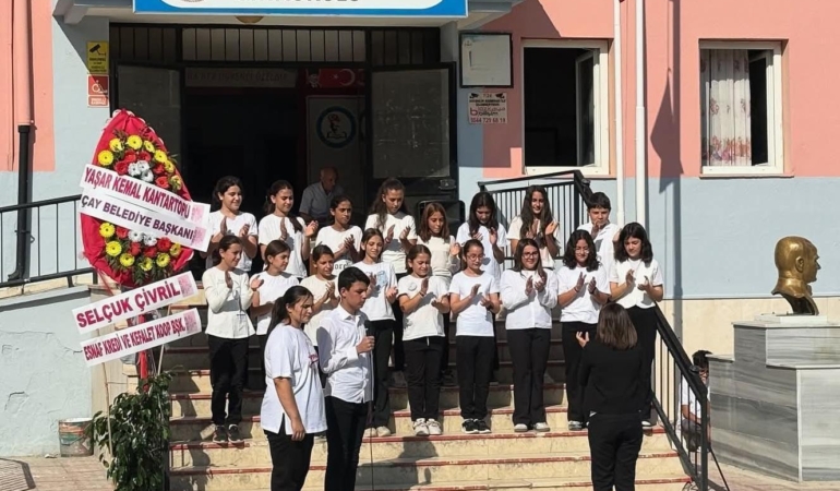 Çay’da İlköğretim Haftası kutlandı