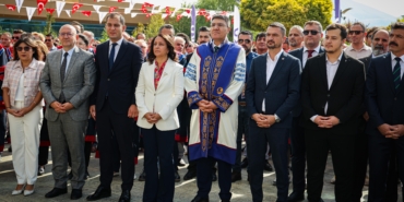 MAKÜ’de akademik yıl açılışı