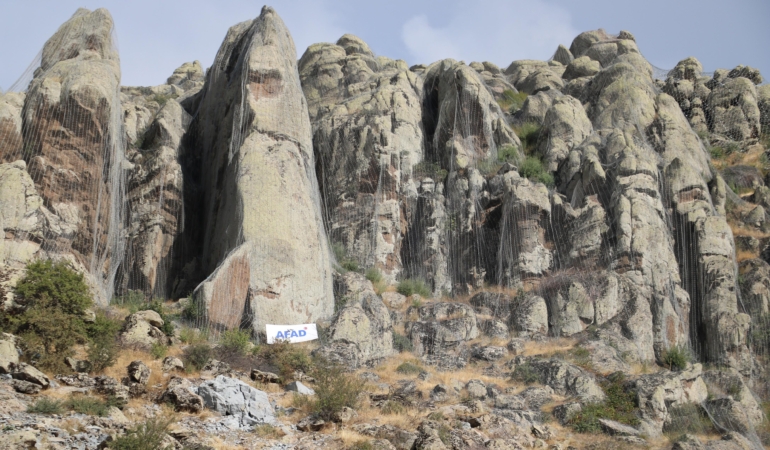 Islah projesiyle kaya düşmesi önlendi