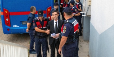 Gelendost Belediyesi’nde ‘rüşvet’ ve ‘zimmet’ davasında 1 tahliye Gelendost Belediyesi’nde ‘rüşvet’ ve ‘zimmet’ davasında 1 tahliye
