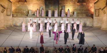 ‘Zorba’ ayakta alkışlandı