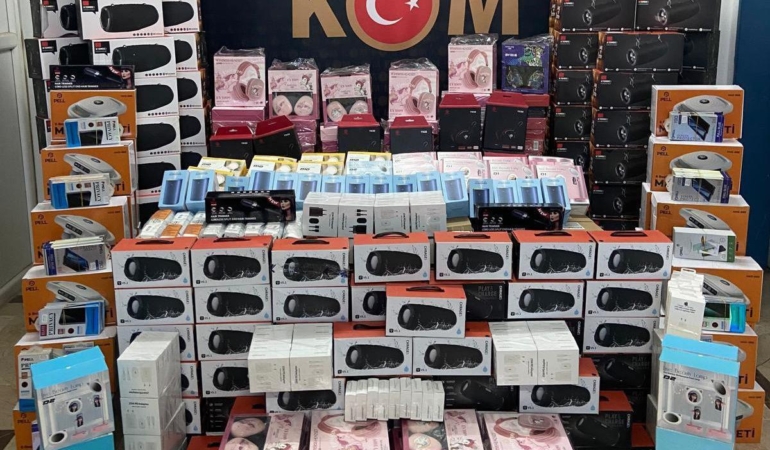 Bucak’ta kaçakçılık operasyonu