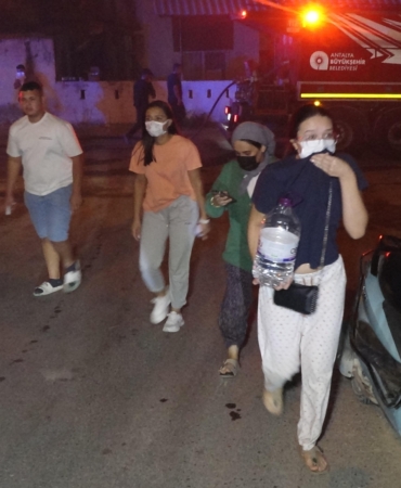 Antalya’daki sazlık yangını 2,5 saatte söndürüldü