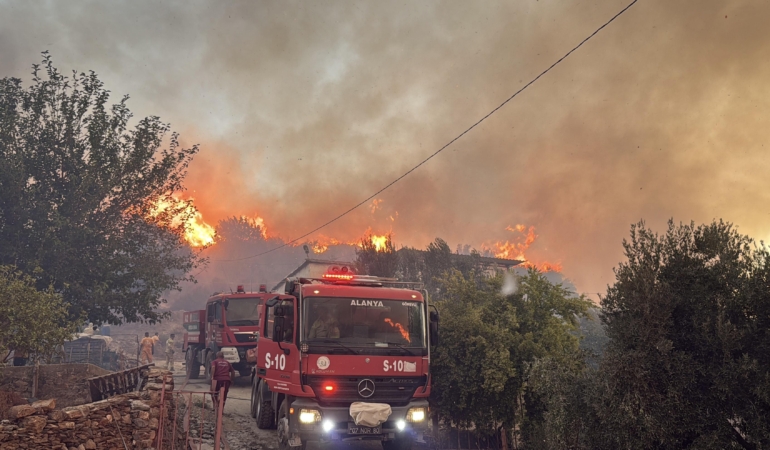 Alanya’daki orman yangınında 2’nci gün