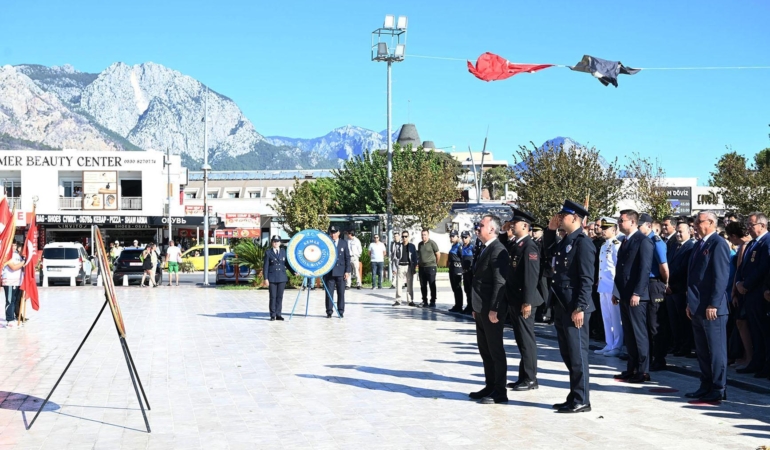 Kemer’de Gaziler Günü töreni