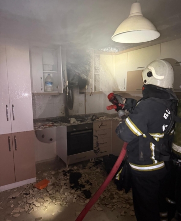 Apartmanda yangın paniği