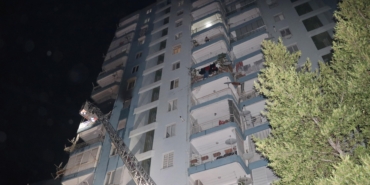 Ocakta unutulan yemek yangına yol açtı