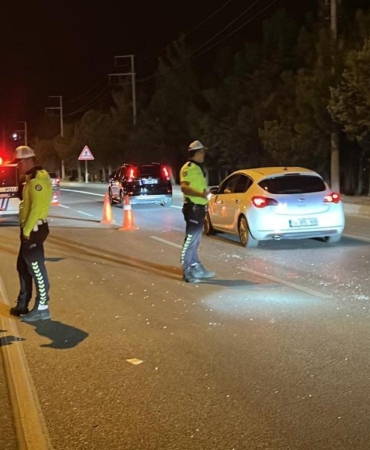 Otomobilin çarptığı hemşire ağır yaralandı