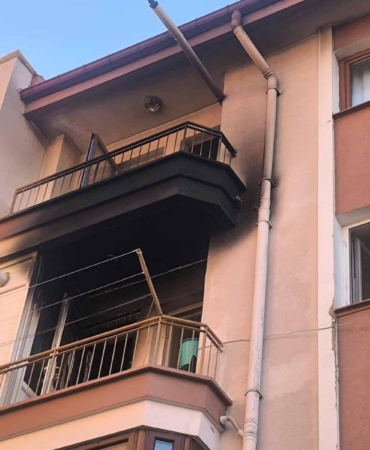 Afyonkarahisar’da daire yangını: 1 ölü
