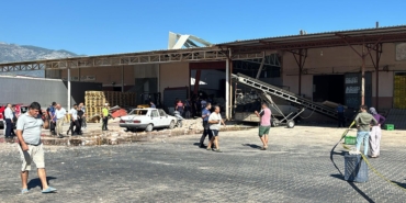 Antalya’da, toptancı halinde iş yerinde patlama: 1 ölü, 3 yaralı- Yeniden