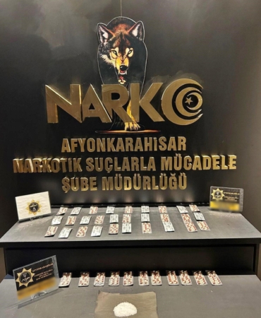 Otomobilde uyuşturucu ele geçirildi