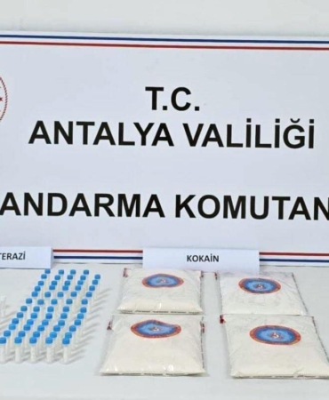 Antalya’da 4 kilo 830 gram kokain ele geçirildi