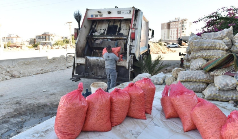 Kepez’de 1,5 ton patates imha edildi