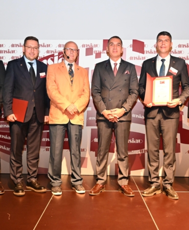 Özbek: Eğitim, yapay zekâ ve ekonomi Türkiye’nin asıl gündemi olmalı