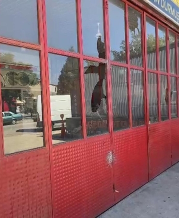 Kardeşlerin iş yerlerine pompalı tüfekli saldırı