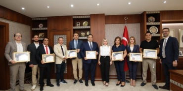 Rektör Özkan, buluşlarıyla ödül alan öğretim üyelerini tebrik etti