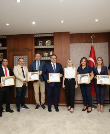 Rektör Özkan, buluşlarıyla ödül alan öğretim üyelerini tebrik etti