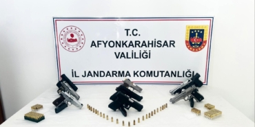 Jandarmadan silah operasyonu