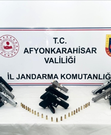 Jandarmadan silah operasyonu