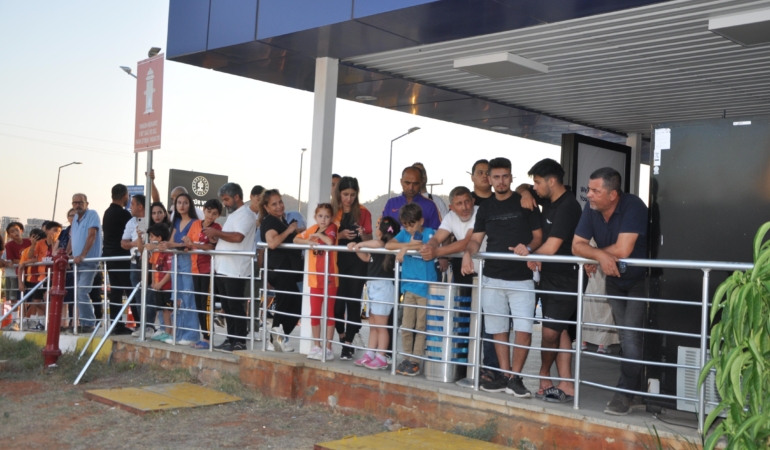 Galatasaray, Antalya’ya geldi