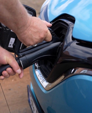 ‘Ev ve iş yerlerine kurulan şarj istasyonlarında izin ve mühendis desteği şart’