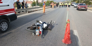Motosikletiyle bariyere çarpan sürücü hayatını kaybetti