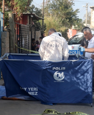 Sokakta erkek cesedi bulundu