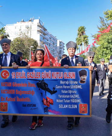 Gaziler Günü’nde Özdemir’den Anma Mesajı