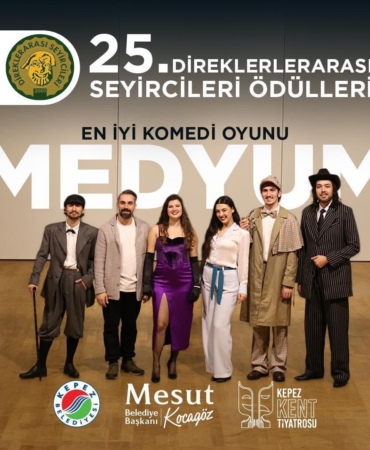 Kepez Kent Tiyatrosu’na ‘En İyi Komedi Oyunu’ ödülü