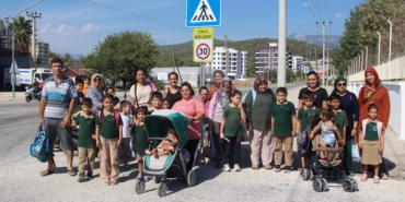 Kumluca’da velilerden üst geçit talebi