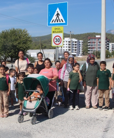 Kumluca’da velilerden üst geçit talebi