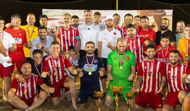 Plaj futbolunda şampiyon belli oldu