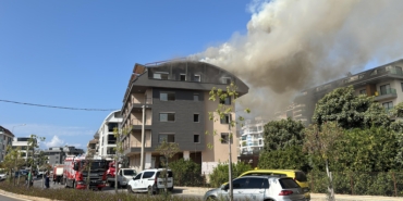 Çatı katındaki yangın büyümeden söndürüldü