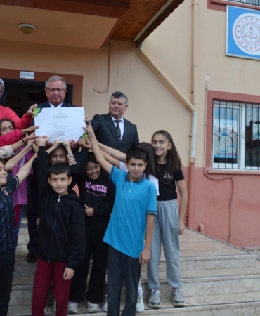 İlkokula Çevre Beratı ödülü
