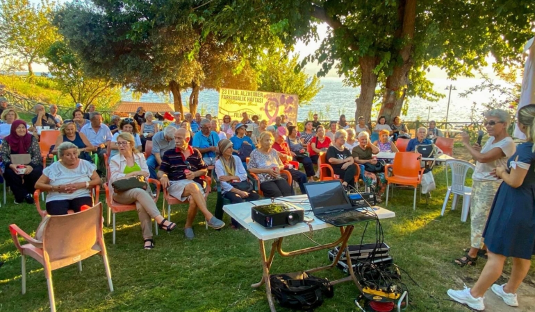 Muratpaşa’dan Alzheimer farkındalık çalışması