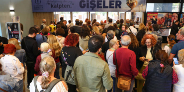 Altın Portakal’a Bilet Kuyruğu: Sinemaseverler Coştu!