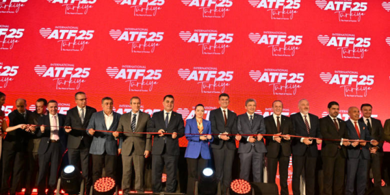 Antalya, Dört Mevsim Turizmin Yeni Adresi Olacak Antalya, Dört Mevsim Turizmin Yeni Adresi Olacak