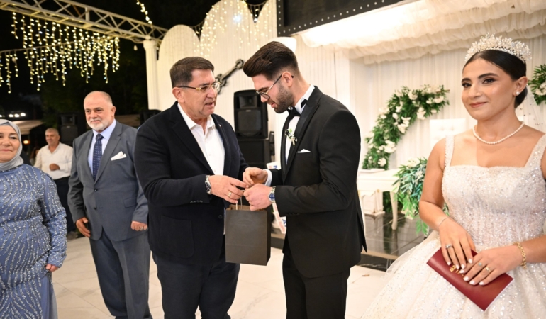 Antalya’da Düğün Coşkusu: Parlak ve Sağır Aileleri