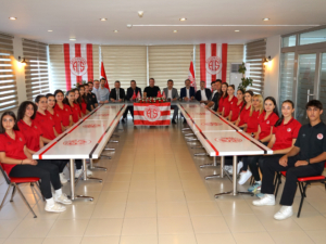 Yeni Voleybol Takımımız: Güral Premier Antalyaspor! 🏐