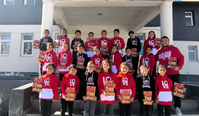 Antalyaspor’dan Öğrencilere Anlamlı Hediye!