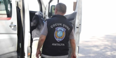 Antalya’da okul çevreleri ile servis araçları denetimi