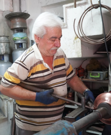 54 yıllık bakır ustası: Doğru kullanılırsa bakır şifa kaynağıdır
