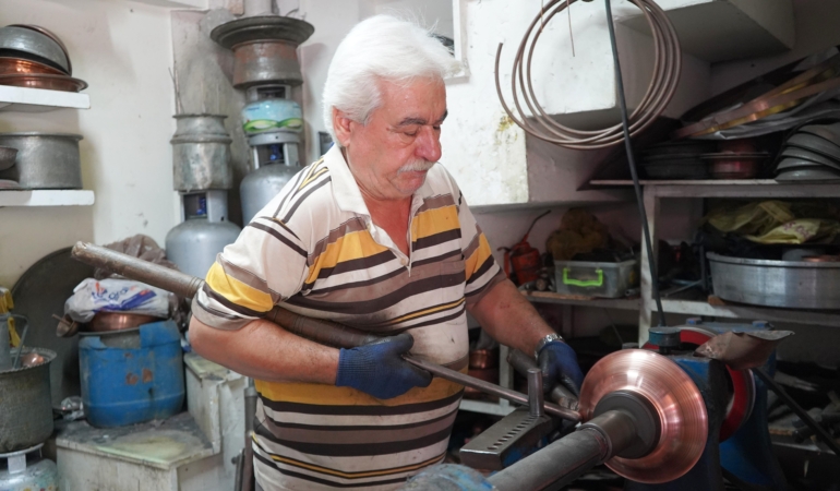 54 yıllık bakır ustası: Doğru kullanılırsa bakır şifa kaynağıdır