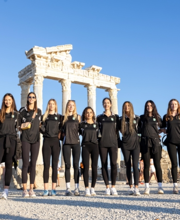Kadın voleybol takımı sezonu açıyor