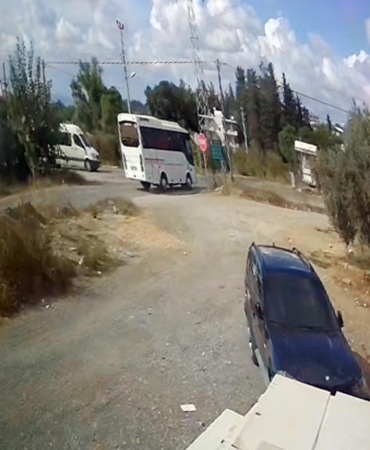 Okul servis minibüsü ile midibüs çarpıştı; 7 öğrenci yaralı