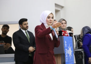 Bakan Göktaş: Kadınlar yenilikçi fikirleriyle iş dünyasının çehresini değiştiriyor (2)